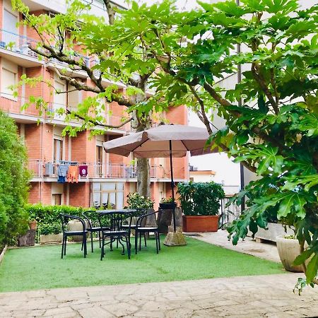 Enzo Lettings Chianciano Terme Exterior photo